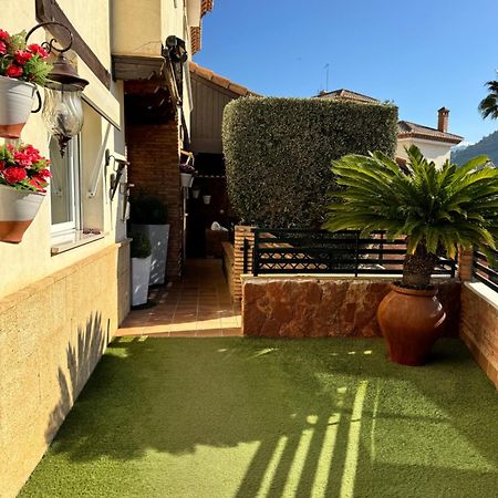 Apartamentos Turisticos Tronca Luxury Гранада Экстерьер фото