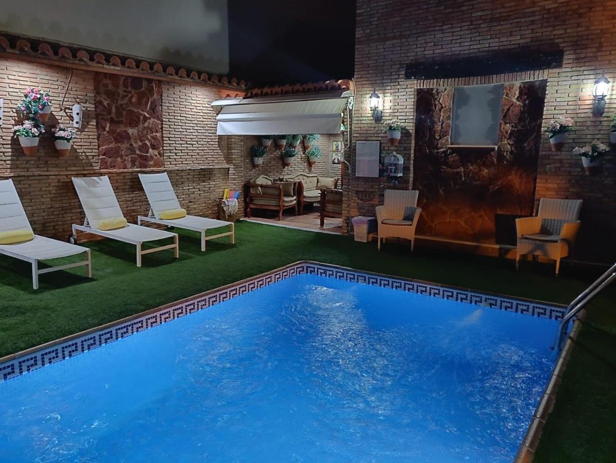 Apartamentos Turisticos Tronca Luxury Гранада Экстерьер фото