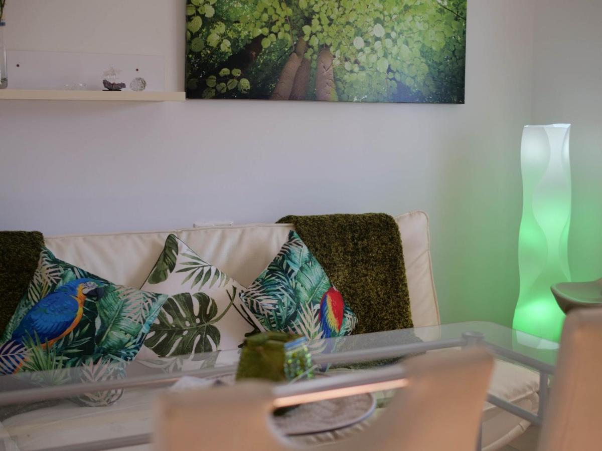 Apartamentos Turisticos Tronca Luxury Гранада Экстерьер фото