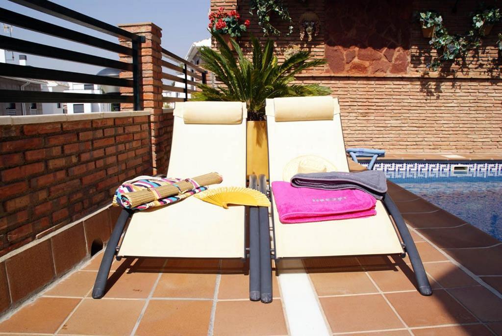 Apartamentos Turisticos Tronca Luxury Гранада Номер фото
