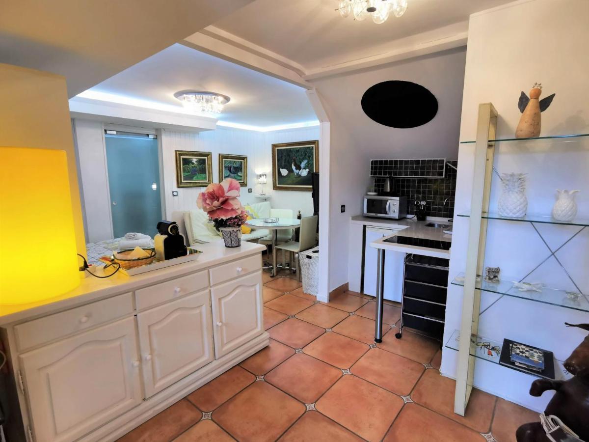 Apartamentos Turisticos Tronca Luxury Гранада Экстерьер фото