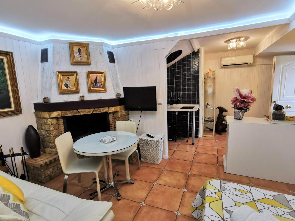 Apartamentos Turisticos Tronca Luxury Гранада Экстерьер фото